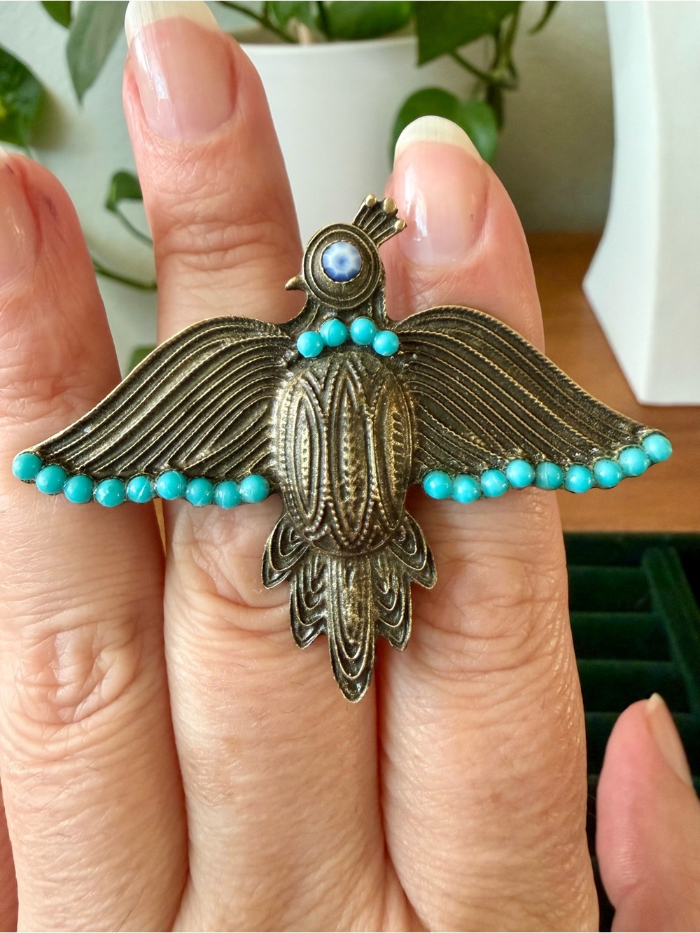 Vintage Totem Thunderbird Eagle Two Finger Ring Antiqued Brass Faux Turquoise